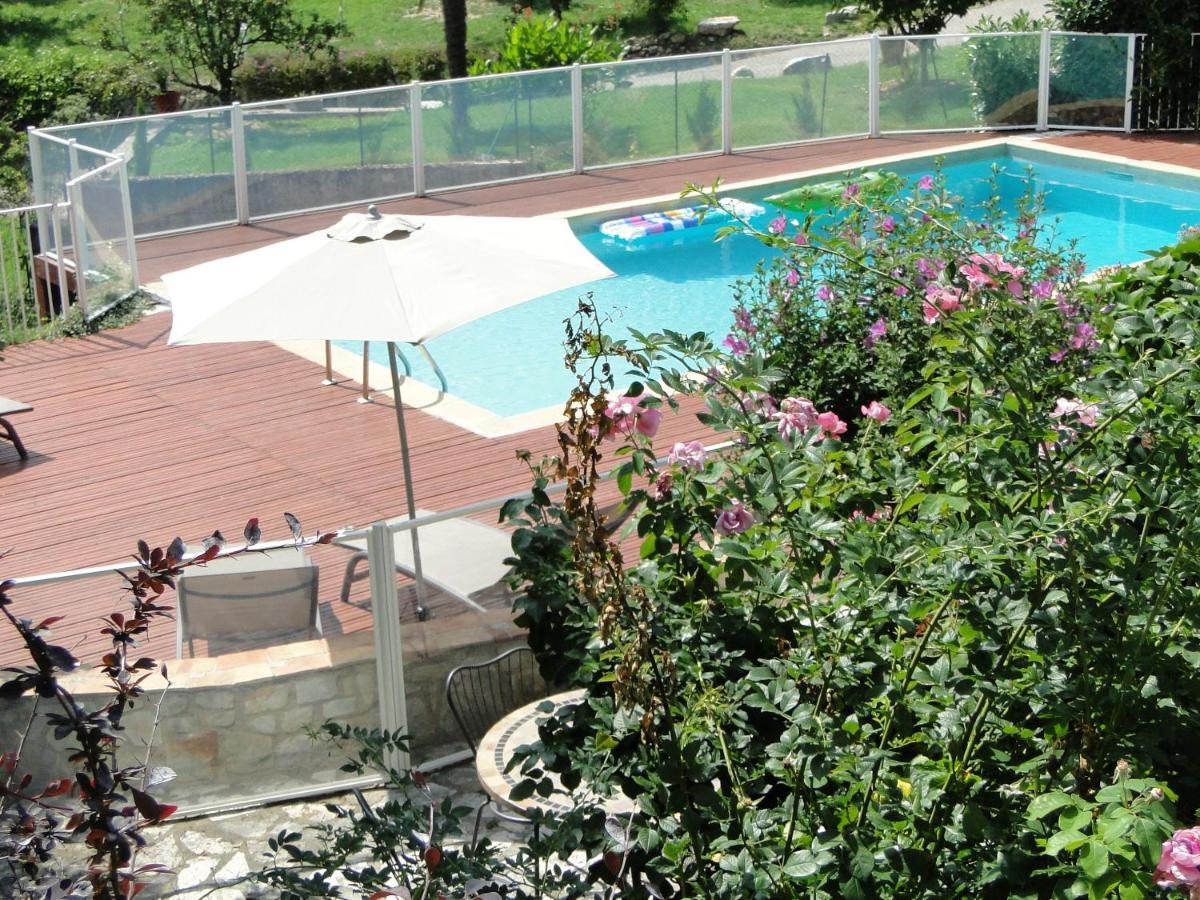 Mas De Sarjac Apartment Saint-Andeol-de-Vals Bagian luar foto
