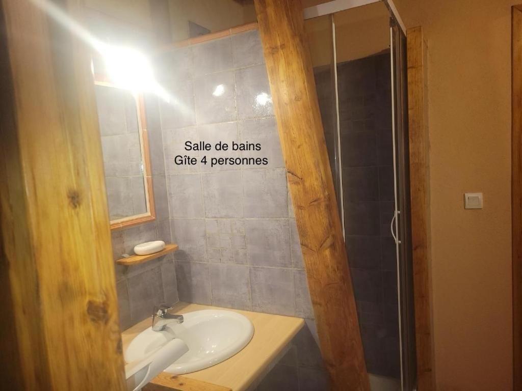 Mas De Sarjac Apartment Saint-Andeol-de-Vals Bagian luar foto